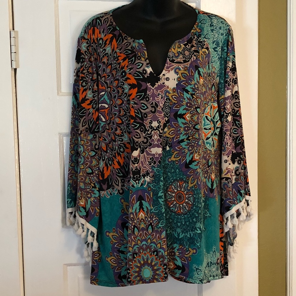 Multi color tunic women’s size 1X